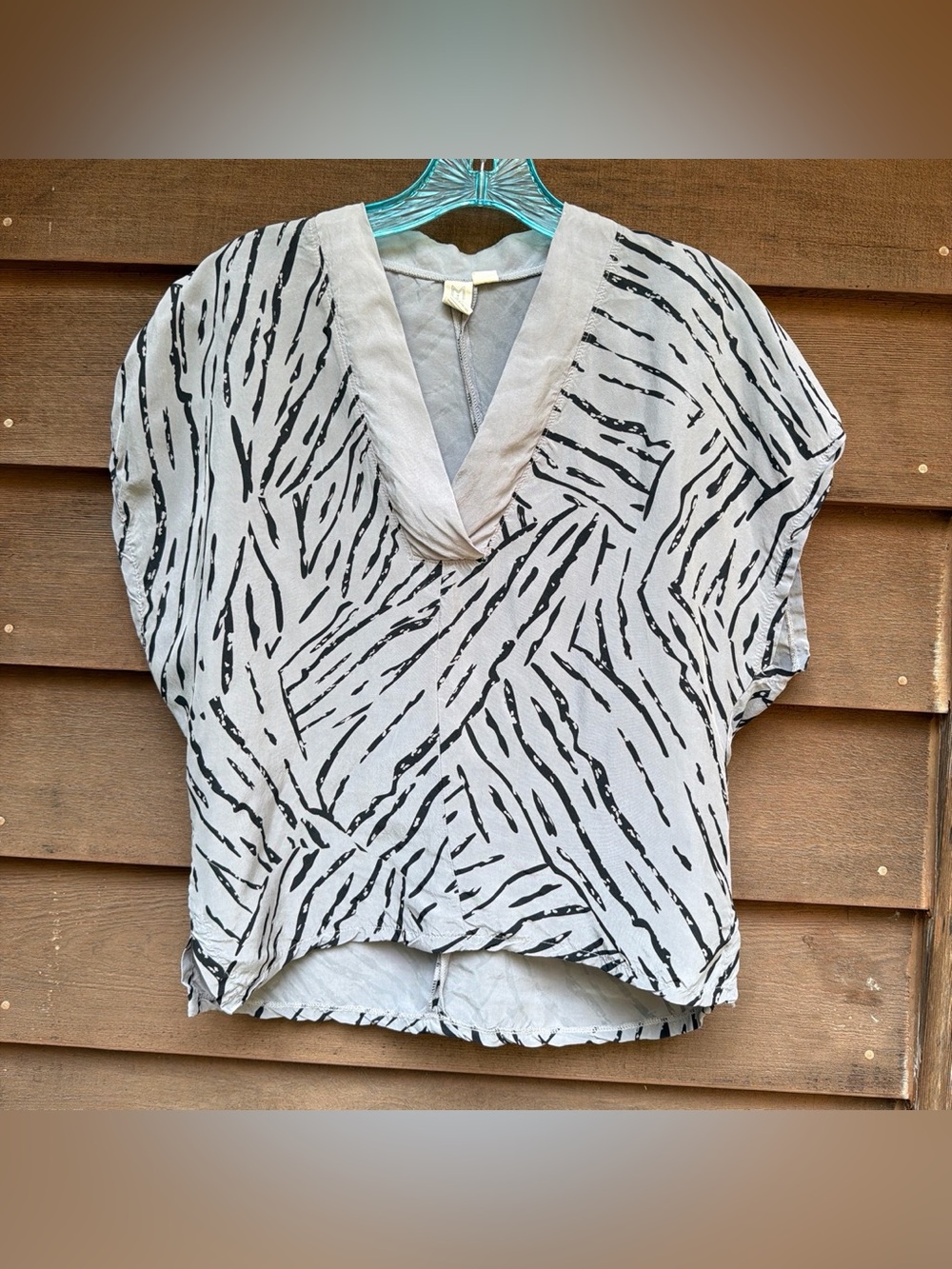 Make it Good Gray & Black Cupro V Neck Top XS